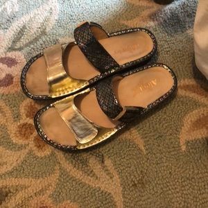 New condition Algeria sandals